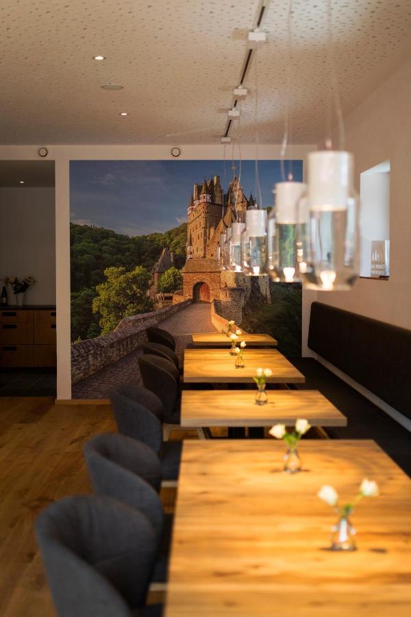Rieslingquartier - Mosel Wein Hotel Kröv Esterno foto